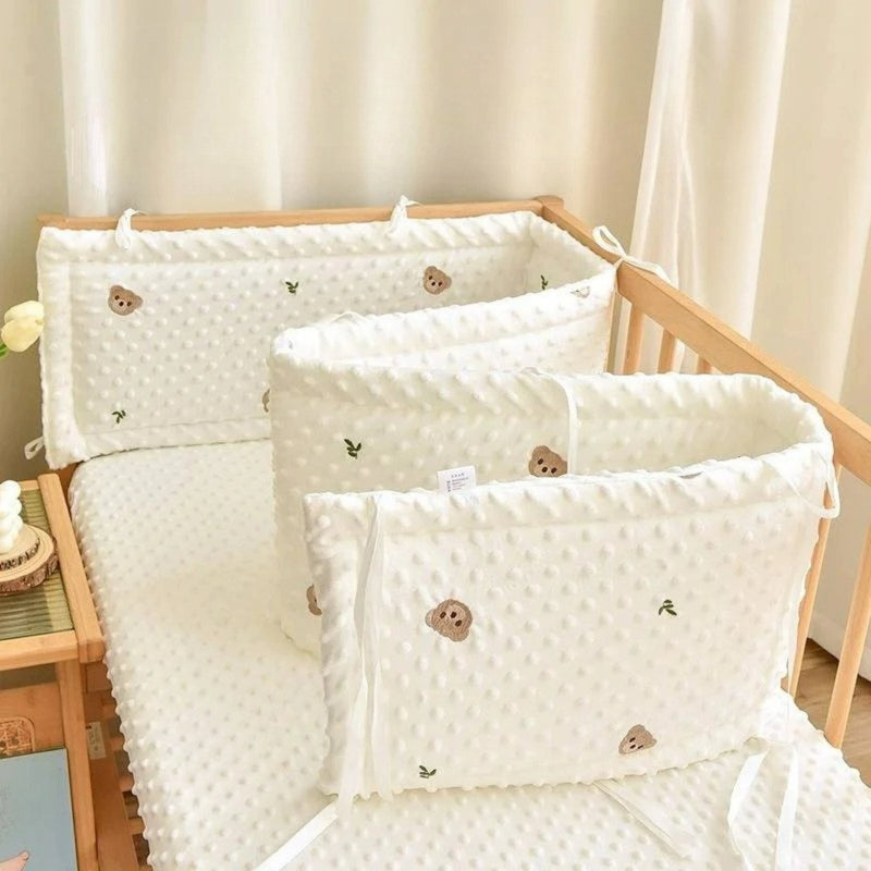 KINHOA SnugBraid™ Cot Bumper